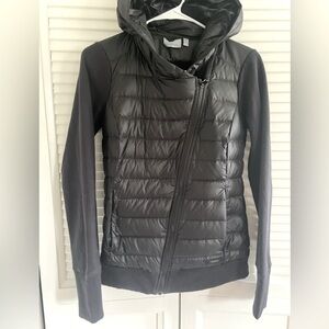 Athleta Black Puffer diagonal zip Jacket